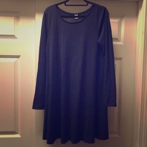 Long sleeved swing dress in Navy blue